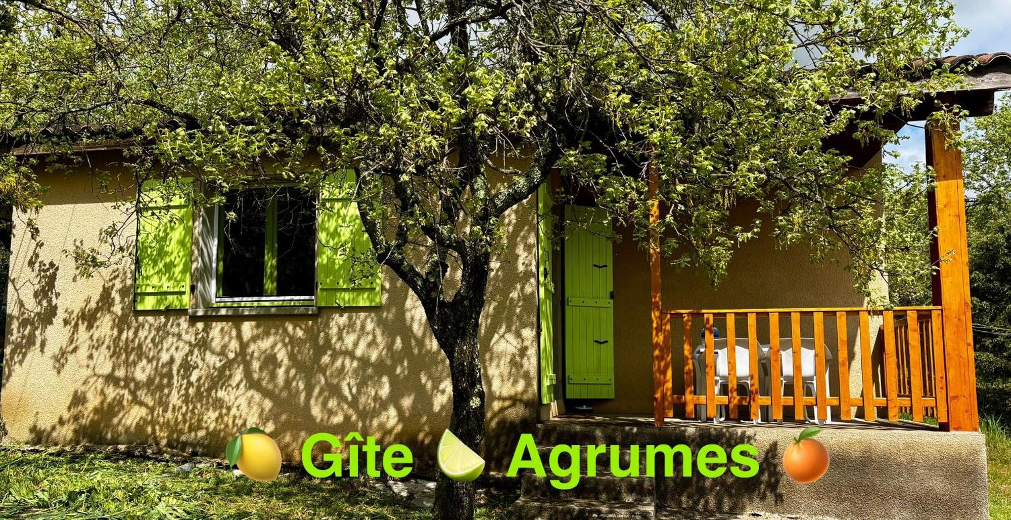 Hôtel Les Persèdes Lavilledieu (Ardeche) Exterior foto